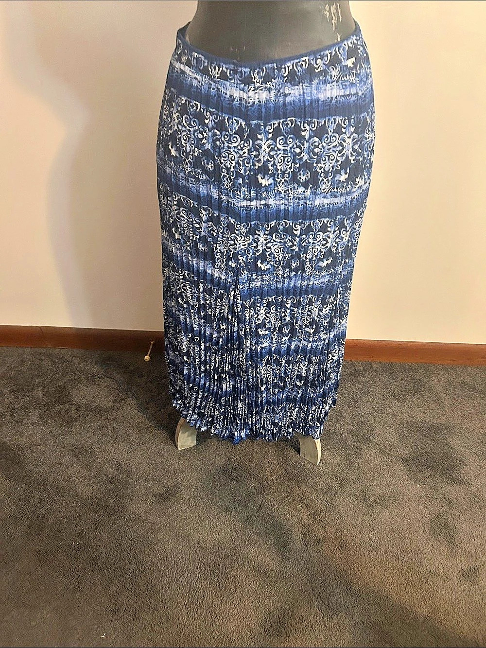 Allison Daley Women's Blue & White Paisley Maxi Skirt